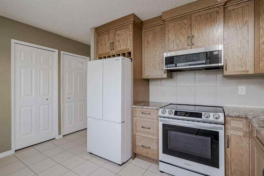 MLS® A2260733 - Unit #20 27 Silver Springs Drive NW in Silver Springs Calgary, Residential