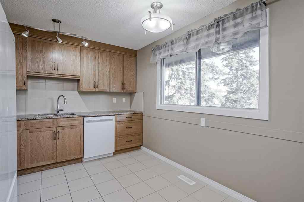MLS® A2260733 - Unit #20 27 Silver Springs Drive NW in Silver Springs Calgary, Residential