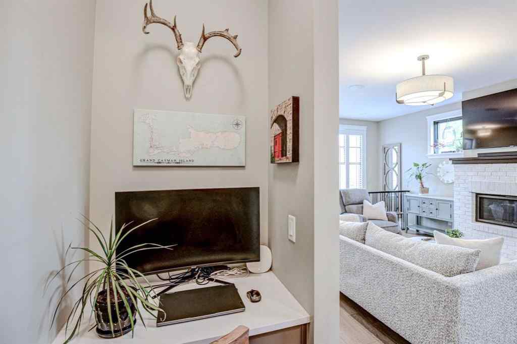 MLS® A2260743 - 1581 38 Avenue SW in Altadore Calgary, Residential