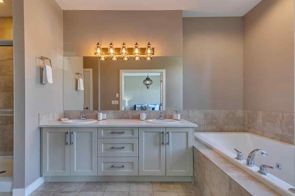 MLS® A2260744 - 2817 & 2815 16 Avenue SE in Albert Park/Radisson Heights Calgary, Multi-Family