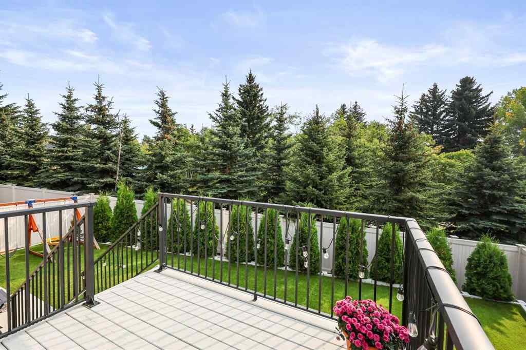 MLS® A2260750 - 186 West Grove Point SW in West Springs Calgary, Residential