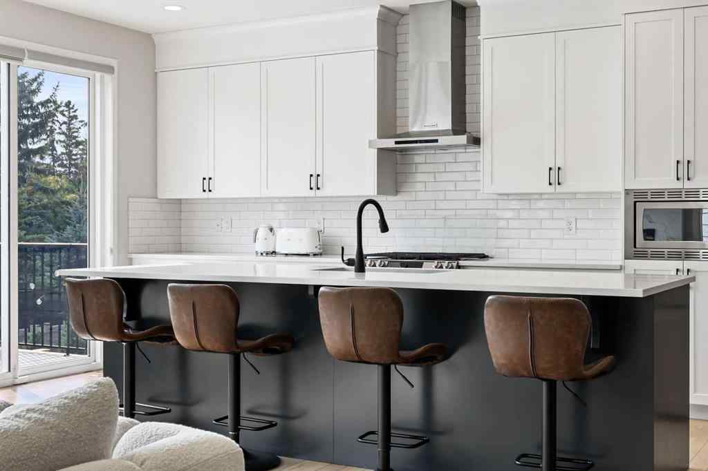 MLS® A2260750 - 186 West Grove Point SW in West Springs Calgary, Residential