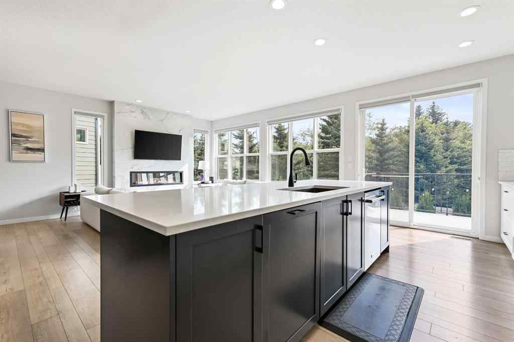 MLS® A2260750 - 186 West Grove Point SW in West Springs Calgary, Residential