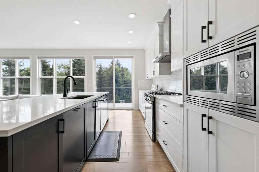 MLS® A2260750 - 186 West Grove Point SW in West Springs Calgary, Residential