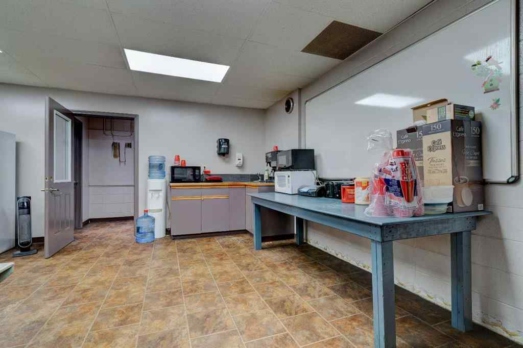 MLS® A2260761 - Unit #Bay 1 9024 108 Street  in Richmond Industrial Park Grande Prairie, Commercial