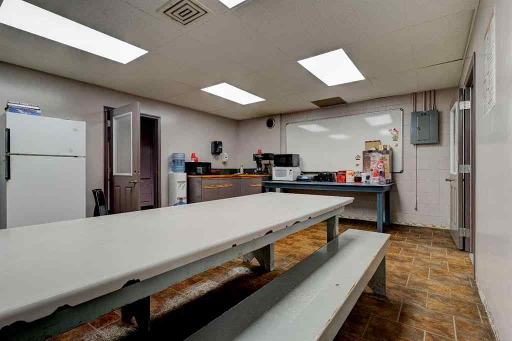 MLS® A2260761 - Unit #Bay 1 9024 108 Street  in Richmond Industrial Park Grande Prairie, Commercial