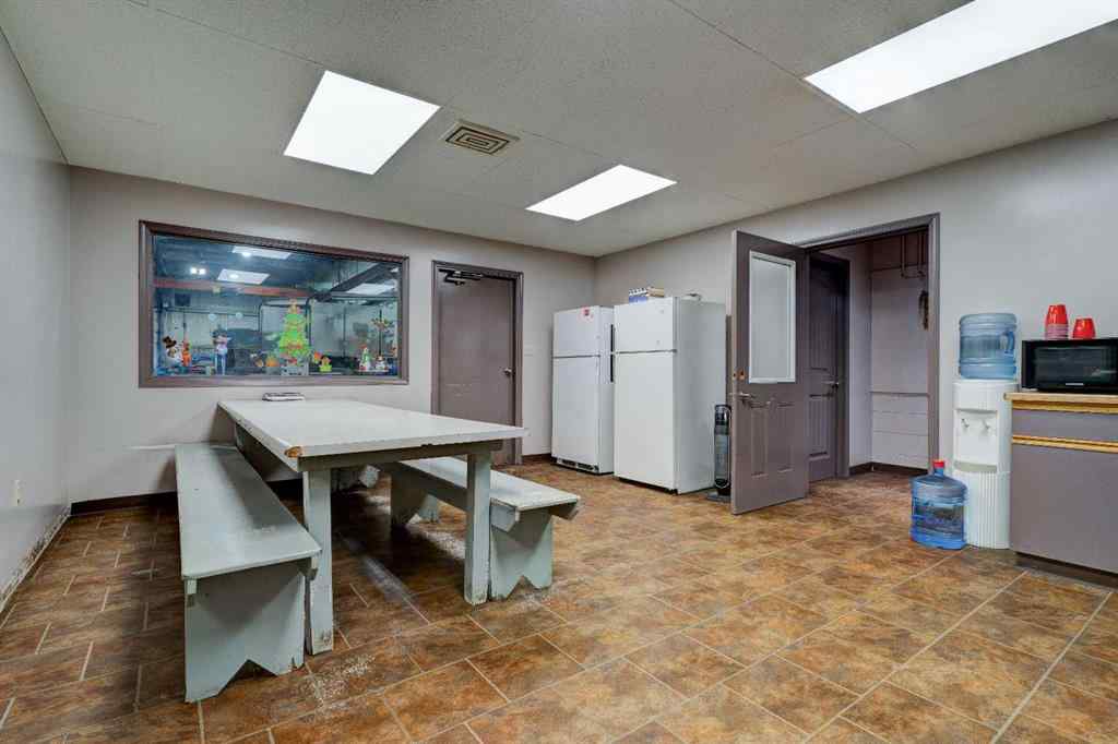 MLS® A2260761 - Unit #Bay 1 9024 108 Street  in Richmond Industrial Park Grande Prairie, Commercial