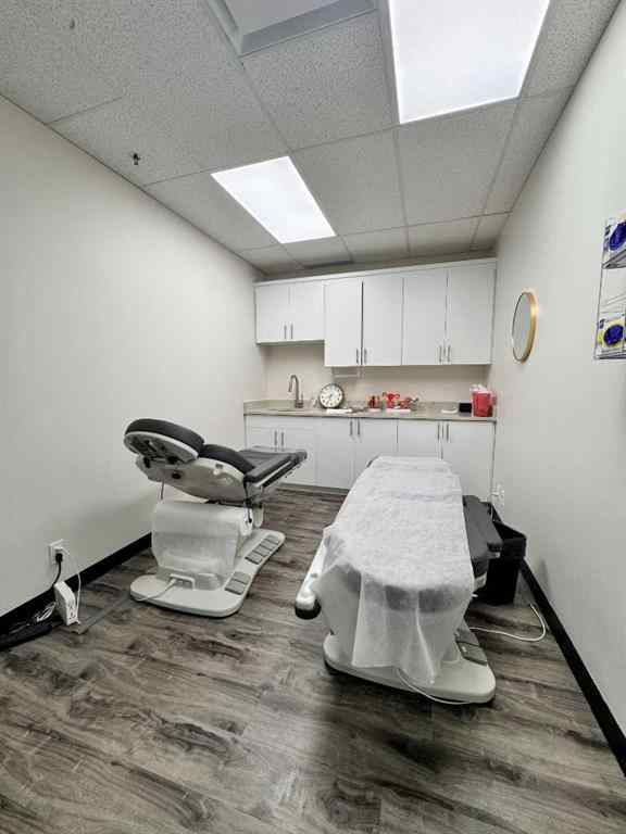 MLS® A2260762 -     in  Calgary, Commercial