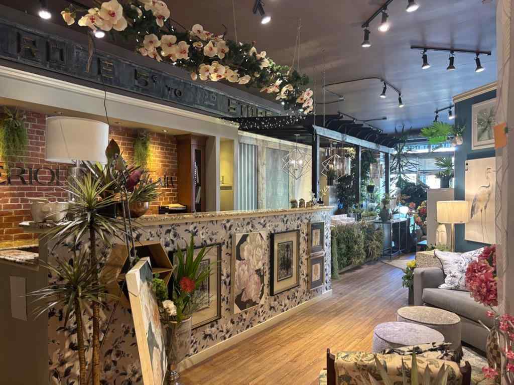 MLS® A2260768 - 4965 50 Street  in Downtown Camrose Camrose, Commercial