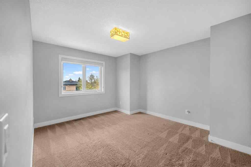 MLS® A2260769 - 724 24 Avenue NW in Mount Pleasant Calgary, Residential