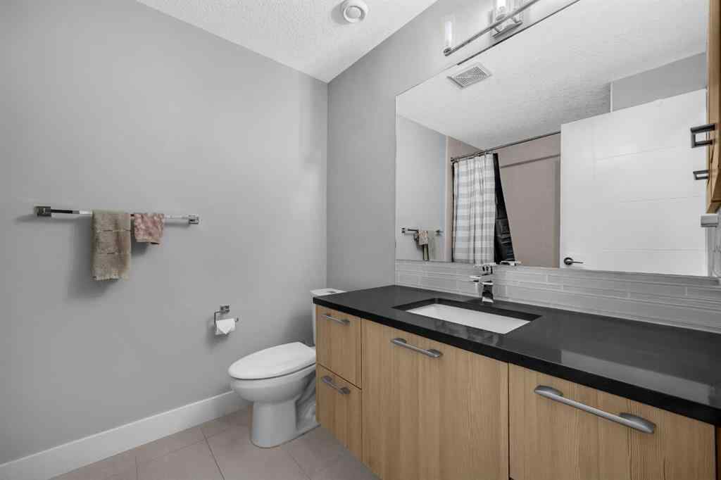 MLS® A2260769 - 724 24 Avenue NW in Mount Pleasant Calgary, Residential