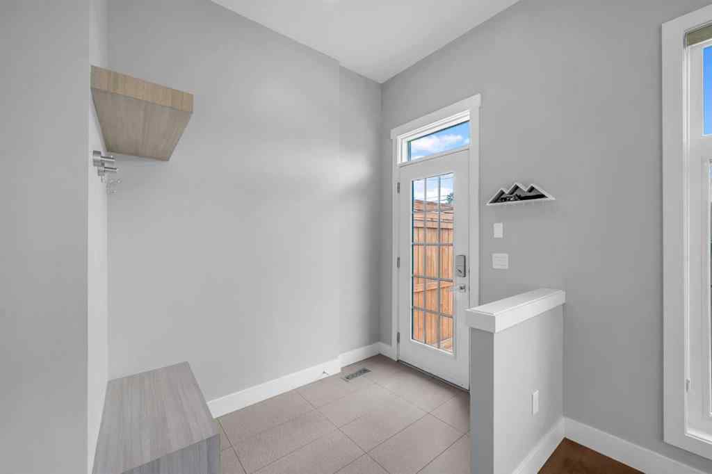 MLS® A2260769 - 724 24 Avenue NW in Mount Pleasant Calgary, Residential