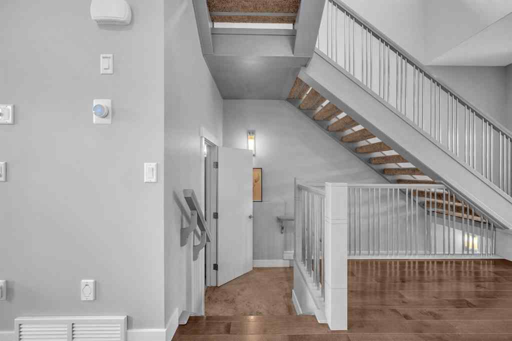 MLS® A2260769 - 724 24 Avenue NW in Mount Pleasant Calgary, Residential