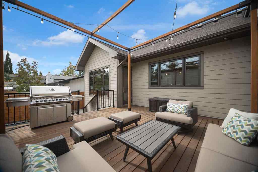 MLS® A2260780 - 220 Parkwood Place SE in Parkland Calgary, Residential