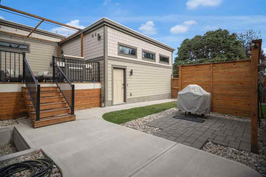 MLS® A2260780 - 220 Parkwood Place SE in Parkland Calgary, Residential