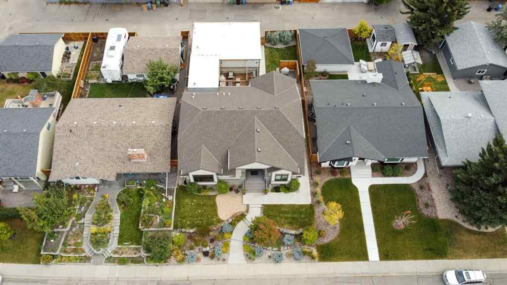 MLS® A2260780 - 220 Parkwood Place SE in Parkland Calgary, Residential