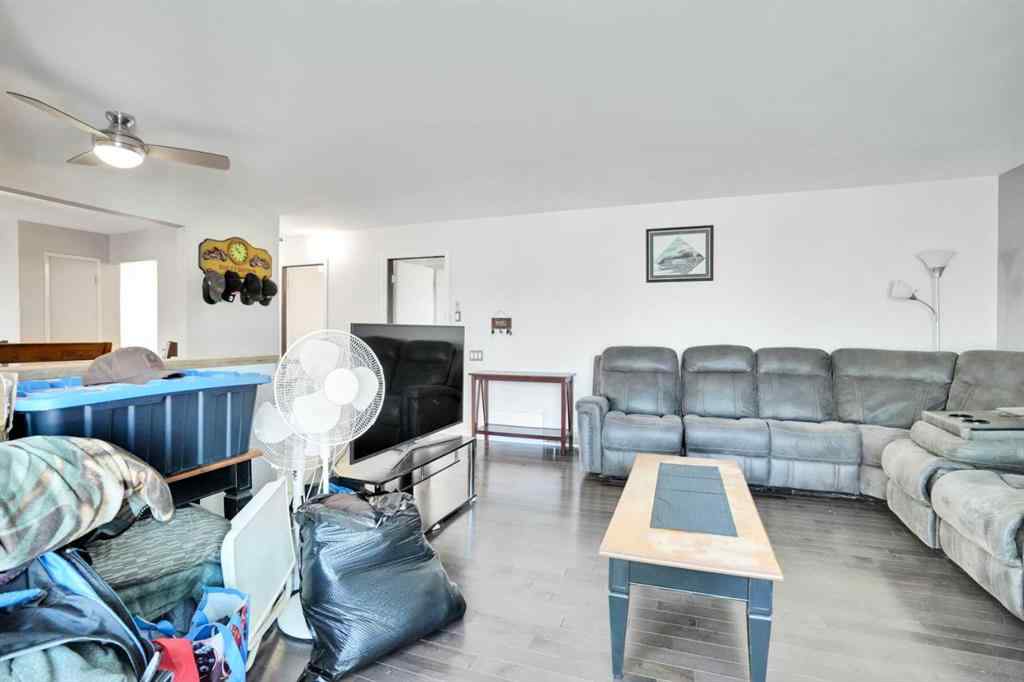 MLS® A2260794 - 4764 Rundlewood Drive NE in Rundle Calgary, Residential