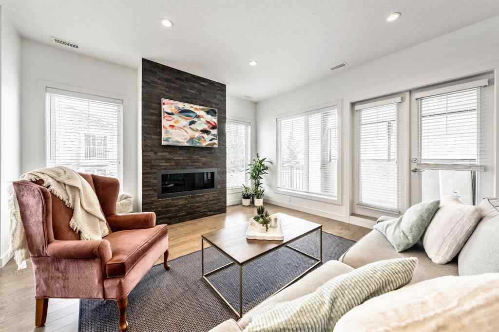 MLS® A2260796 - Unit #4 2428 30 Street SW in Killarney/Glengarry Calgary, Residential