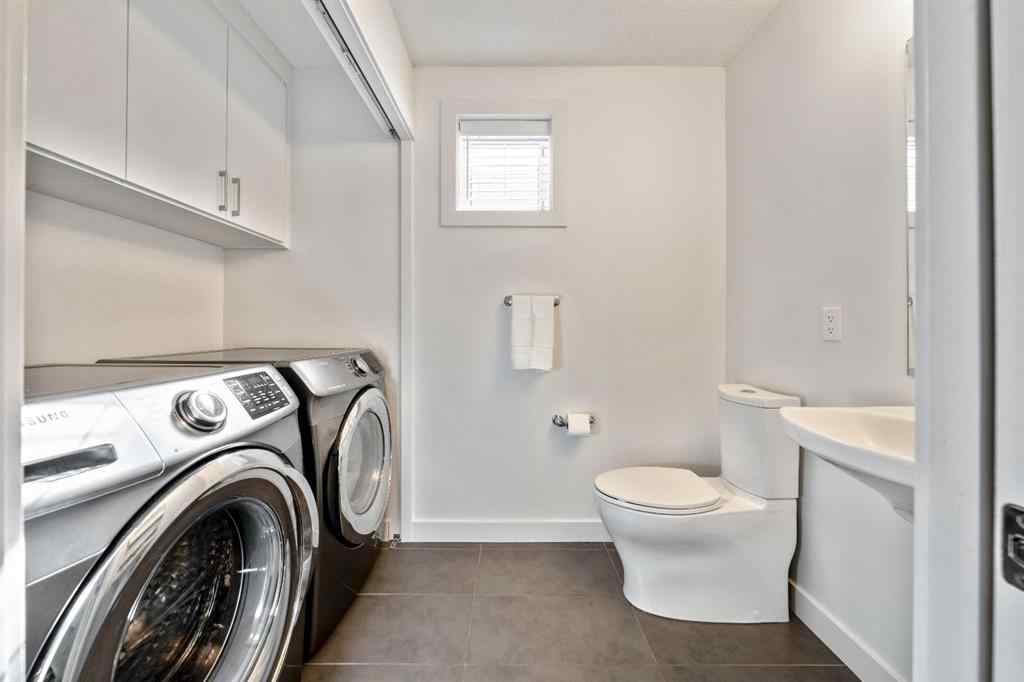 MLS® A2260796 - Unit #4 2428 30 Street SW in Killarney/Glengarry Calgary, Residential