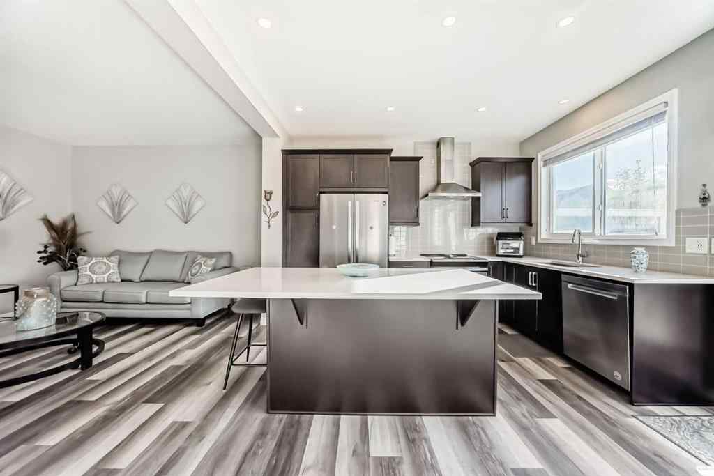 MLS® A2260815 - 615 Kingsmere Way SE in Kings Heights Airdrie, Residential