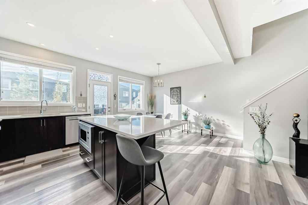 MLS® A2260815 - 615 Kingsmere Way SE in Kings Heights Airdrie, Residential