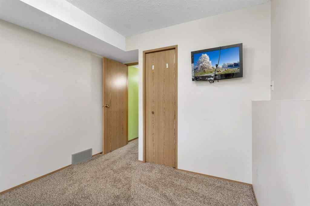 MLS® A2260823 - 226 Glendale Boulevard  in Glendale Red Deer, Residential