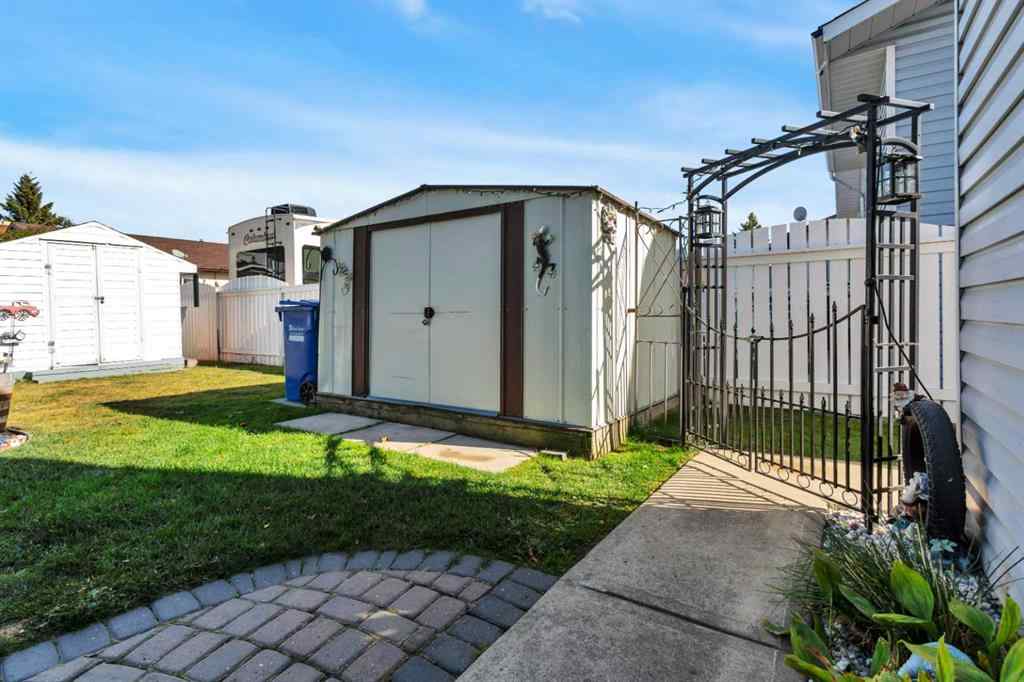 MLS® A2260823 - 226 Glendale Boulevard  in Glendale Red Deer, Residential