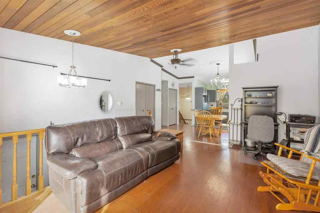 MLS® A2260823 - 226 Glendale Boulevard  in Glendale Red Deer, Residential