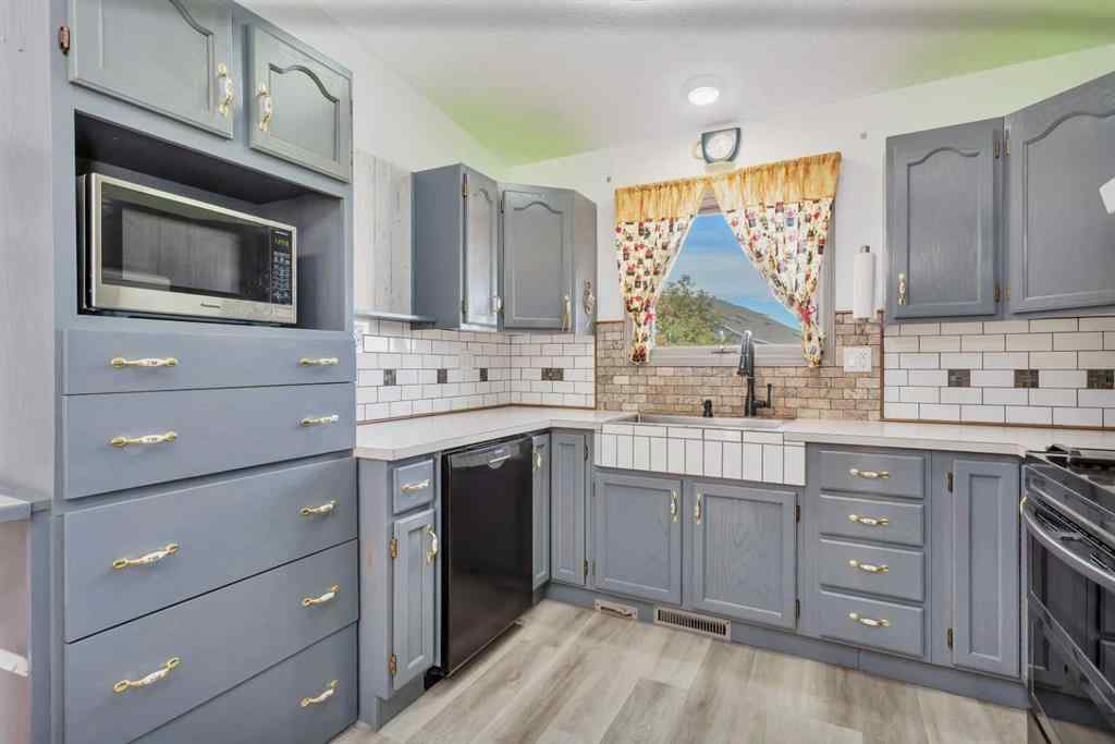 MLS® A2260823 - 226 Glendale Boulevard  in Glendale Red Deer, Residential