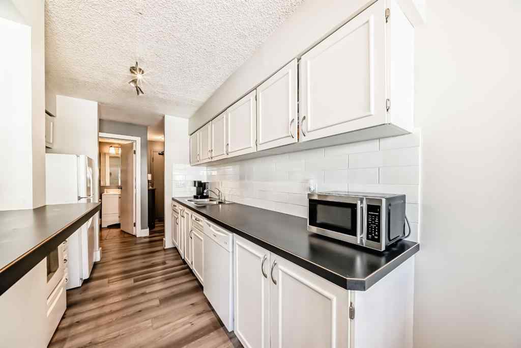 MLS® A2260824 - Unit #306 630 57 Avenue SW in Windsor Park Calgary, Residential
