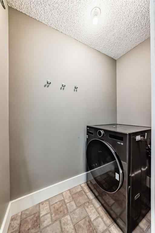 MLS® A2260824 - Unit #306 630 57 Avenue SW in Windsor Park Calgary, Residential