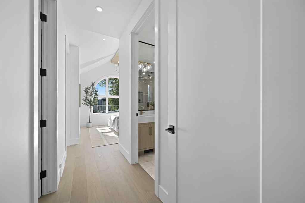 MLS® A2260825 - 634 21 Avenue NW in Mount Pleasant Calgary, Residential