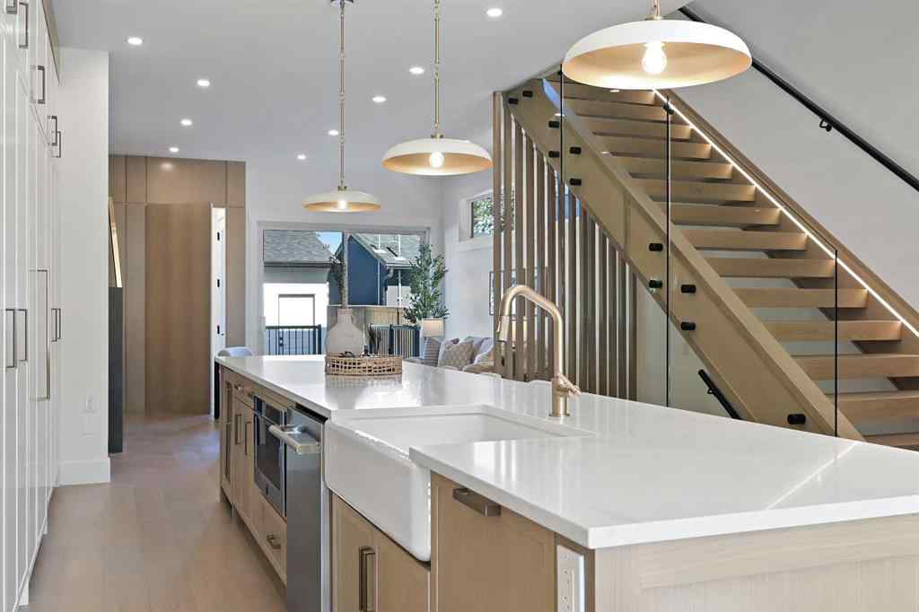 MLS® A2260825 - 634 21 Avenue NW in Mount Pleasant Calgary, Residential