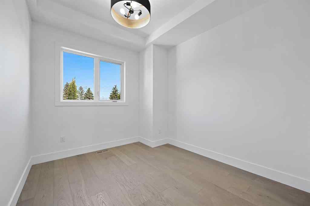 MLS® A2260825 - 634 21 Avenue NW in Mount Pleasant Calgary, Residential