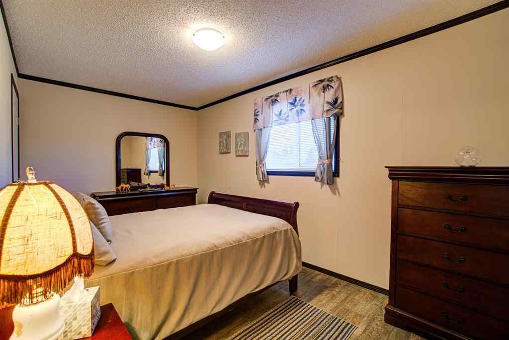 MLS® A2260827 - 32 Westover Crescent  in NONE Claresholm, Residential