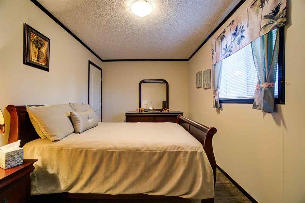 MLS® A2260827 - 32 Westover Crescent  in NONE Claresholm, Residential