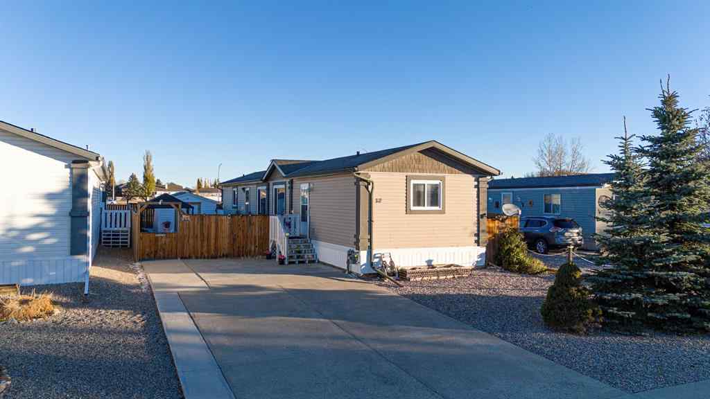 MLS® A2260827 - 32 Westover Crescent  in NONE Claresholm, Residential