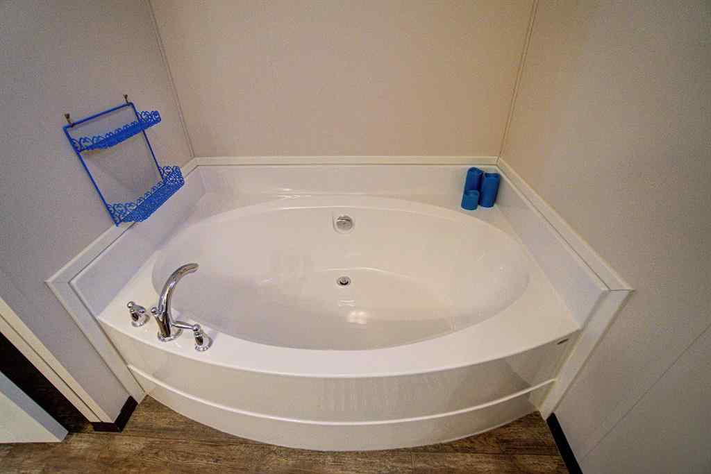 MLS® A2260827 - 32 Westover Crescent  in NONE Claresholm, Residential