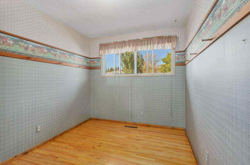 MLS® A2260828 - 516 Poplar Avenue  in NONE Trochu, Residential