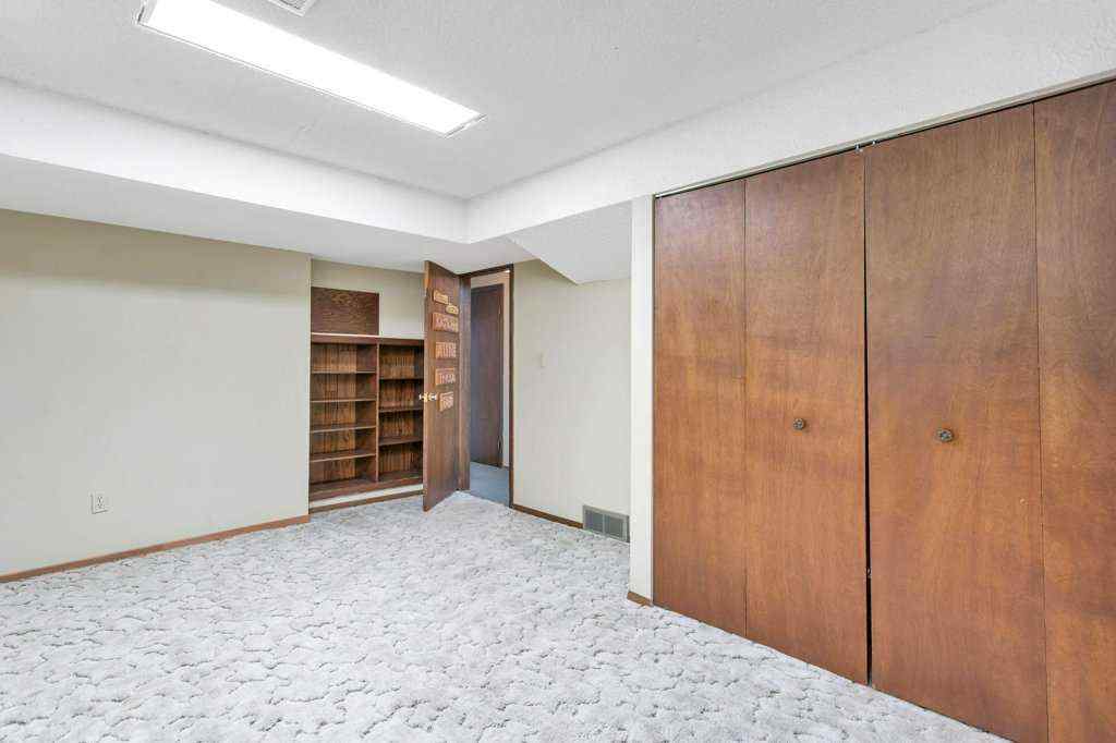 MLS® A2260828 - 516 Poplar Avenue  in NONE Trochu, Residential