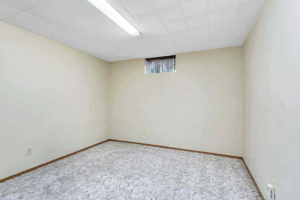 MLS® A2260828 - 516 Poplar Avenue  in NONE Trochu, Residential