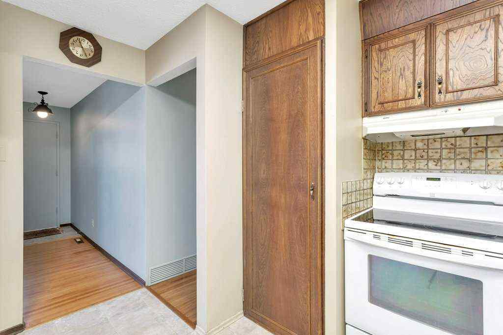 MLS® A2260828 - 516 Poplar Avenue  in NONE Trochu, Residential