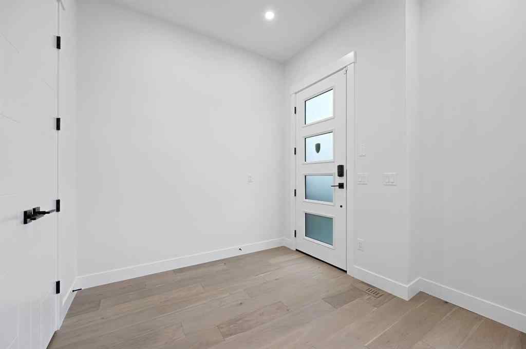 MLS® A2260841 - 8112 Bowness Road NW in Bowness Calgary, Residential