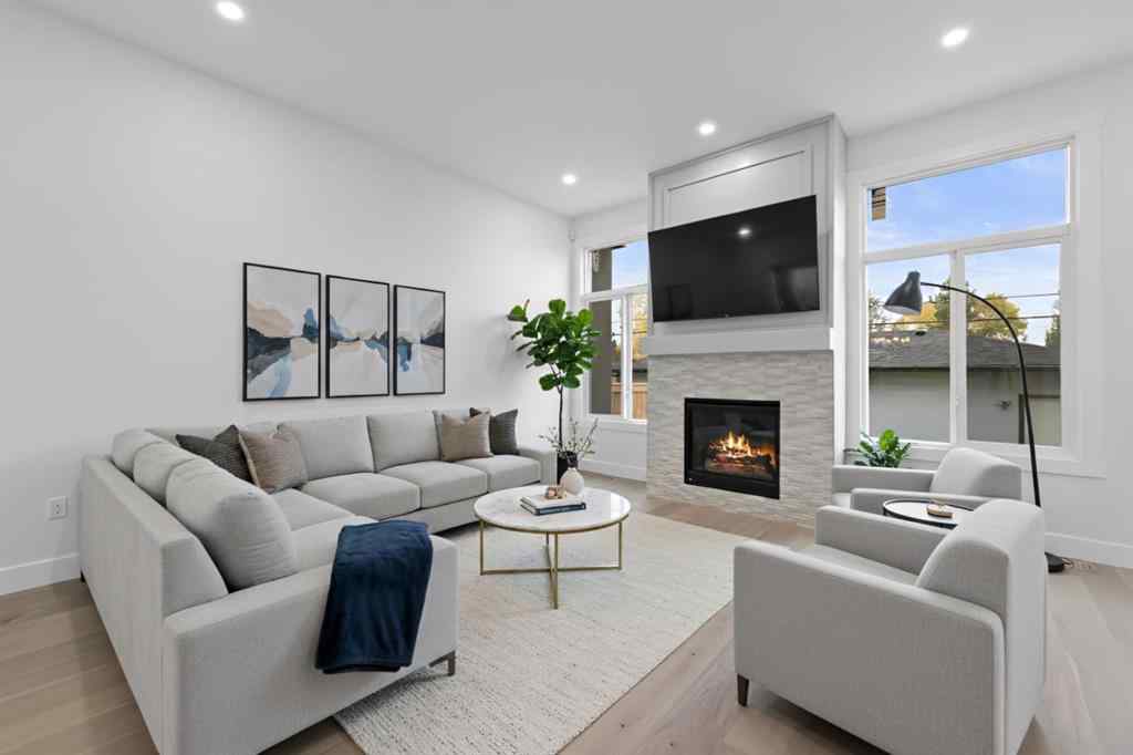 MLS® A2260841 - 8112 Bowness Road NW in Bowness Calgary, Residential