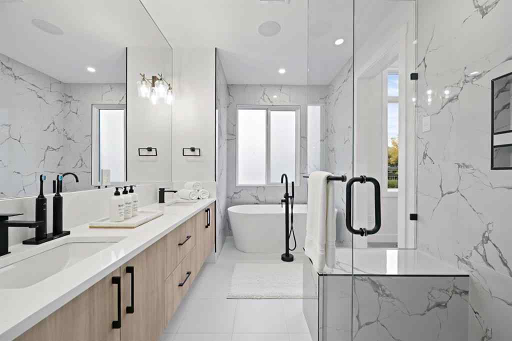 MLS® A2260841 - 8112 Bowness Road NW in Bowness Calgary, Residential