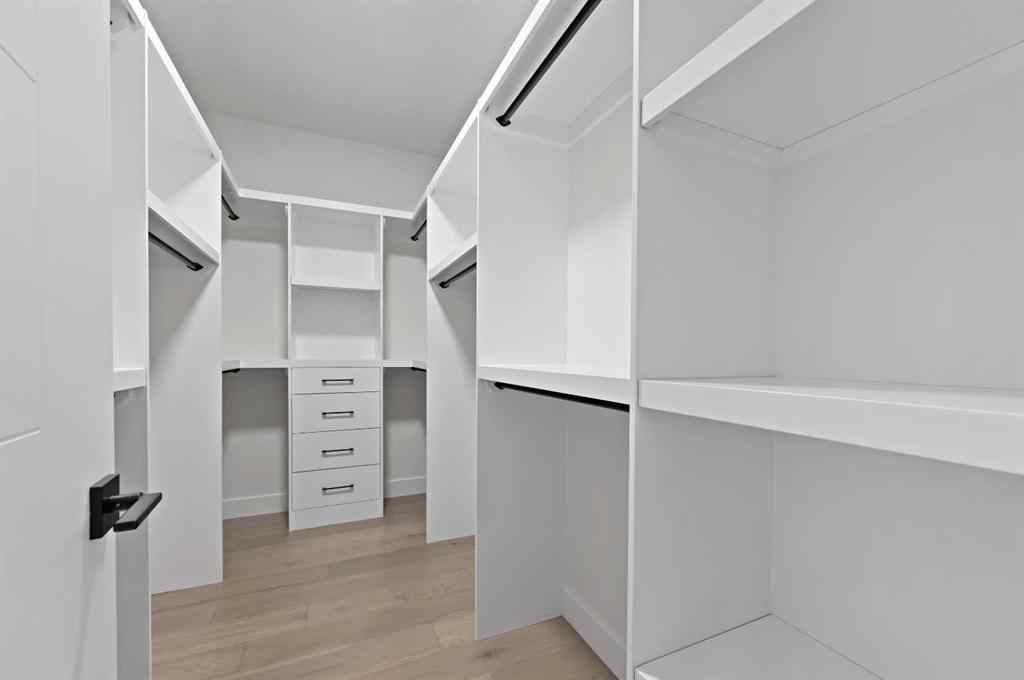 MLS® A2260841 - 8112 Bowness Road NW in Bowness Calgary, Residential