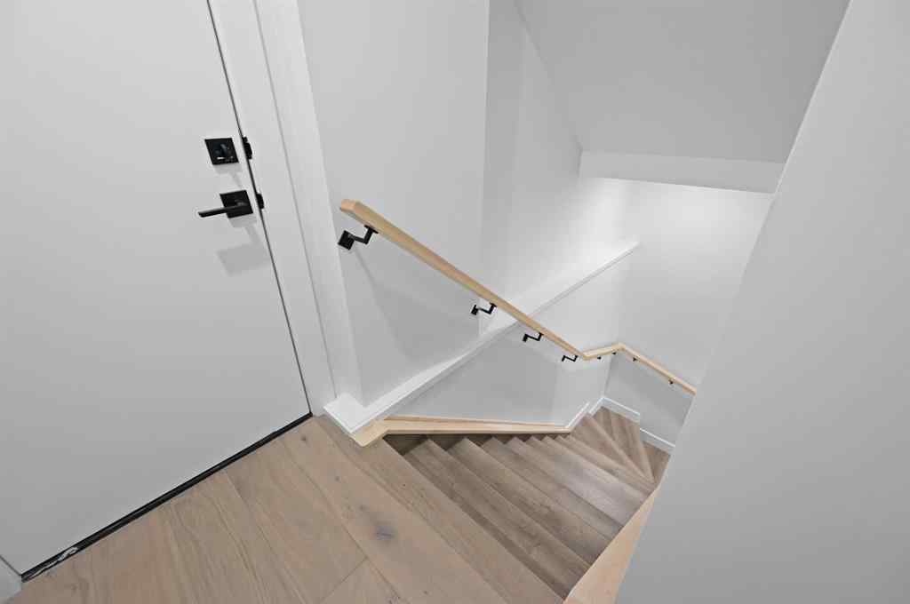 MLS® A2260841 - 8112 Bowness Road NW in Bowness Calgary, Residential