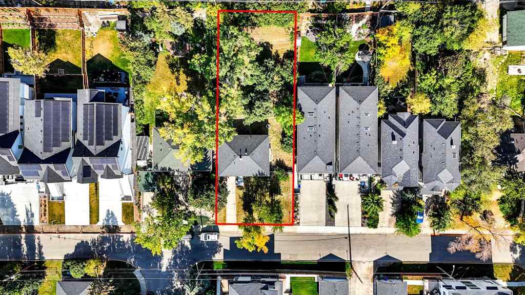 MLS® A2260849 - 3652 8 Avenue NW in Parkdale Calgary, Residential