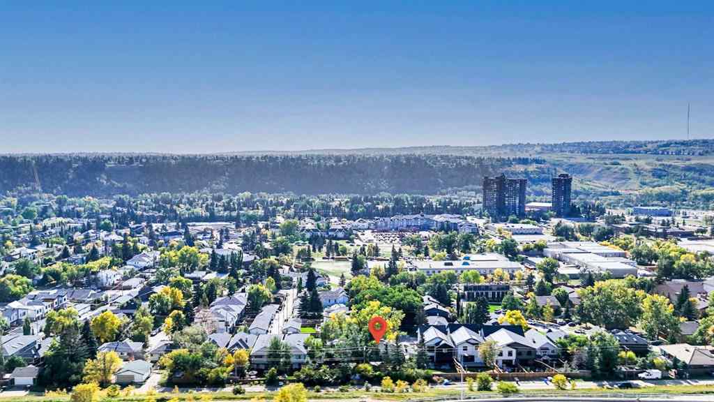 MLS® A2260849 - 3652 8 Avenue NW in Parkdale Calgary, Residential