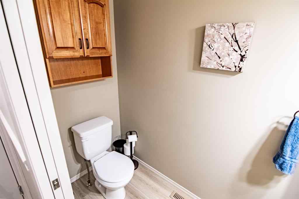 MLS® A2260856 - 8 Oswald Close  in Oriole Park West Red Deer, Residential